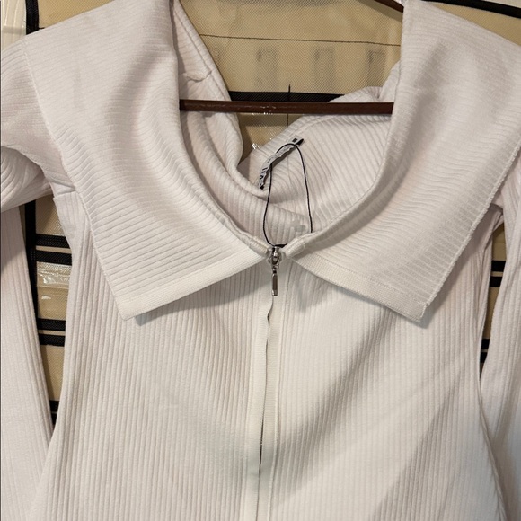Zara White Ribbed Blouse with Zipper - Picture 2 of 7